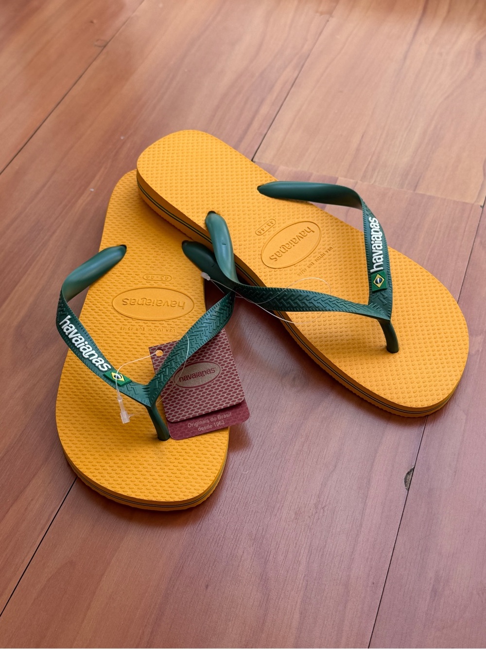 NEW Havaianas Flip Flops – Yellow & Green - Brazil – Size US 11/12